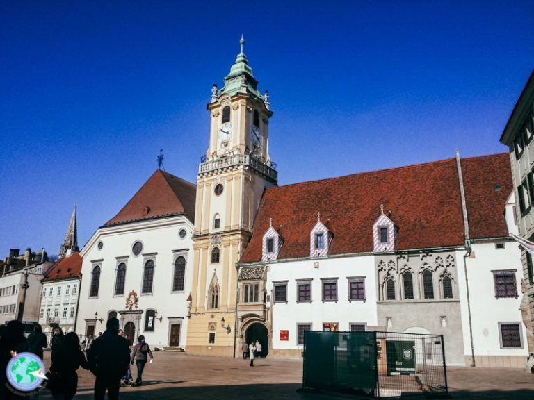 Fachada del museo de la ciudad de Bratislava