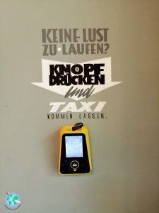Aparato para llamar al taxi Brewdog Berlin