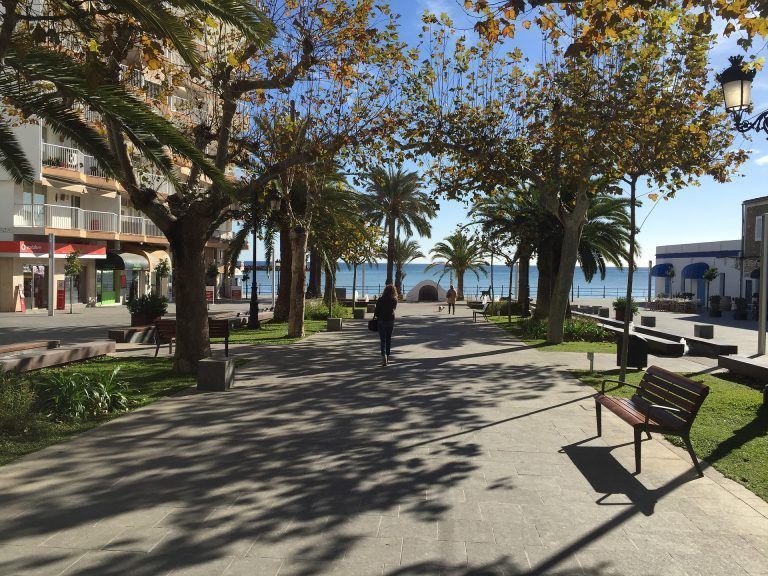 Paseo hacia el mar en Santa Eulalia