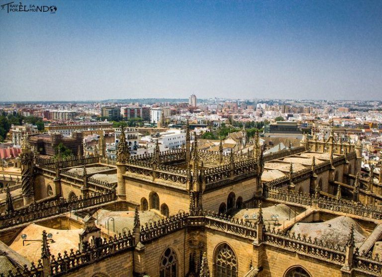 Catedral, GirVista de Sevilla desde la Giraldaalda y Real Alcázar de Sevilla