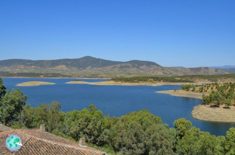 Vista de todo el embalse