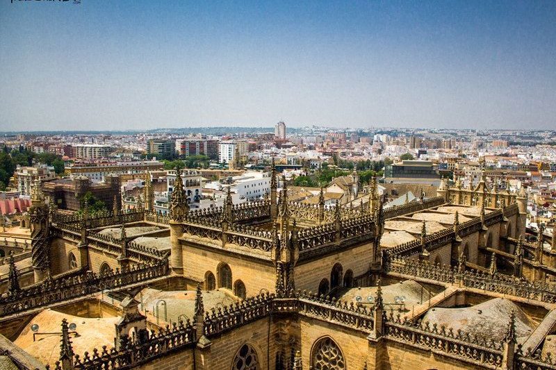 Catedral, GirVista de Sevilla desde la Giraldaalda y Real Alcázar de Sevilla